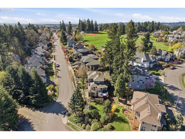 21305 MILES Dr, West Linn, OR 97068