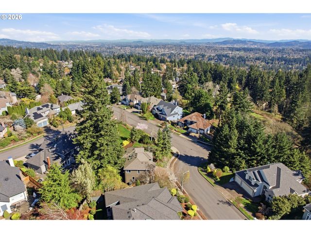 21305 MILES Dr, West Linn, OR 97068