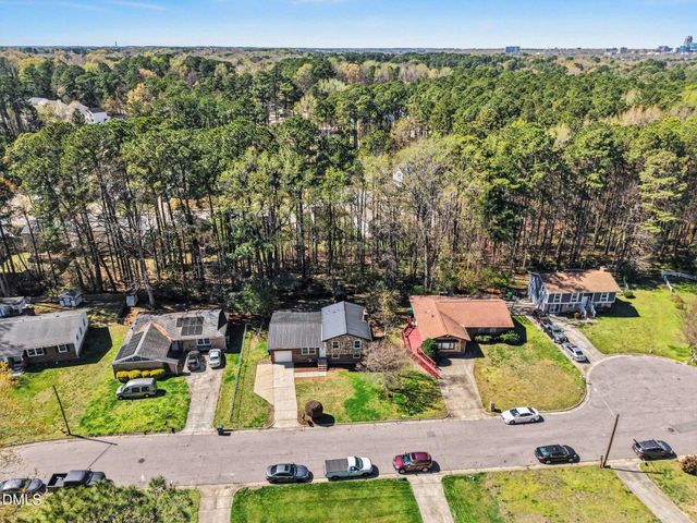 2608 Adcox Place, Raleigh, NC 27610
