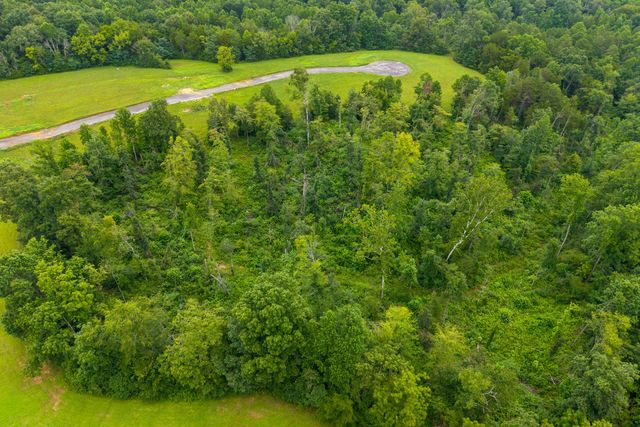 4 Johnson Chapel Rd, Sparta, TN 38583