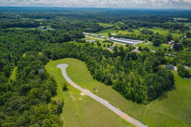 4 Johnson Chapel Rd, Sparta, TN 38583