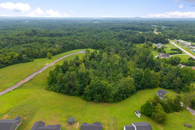 4 Johnson Chapel Rd, Sparta, TN 38583
