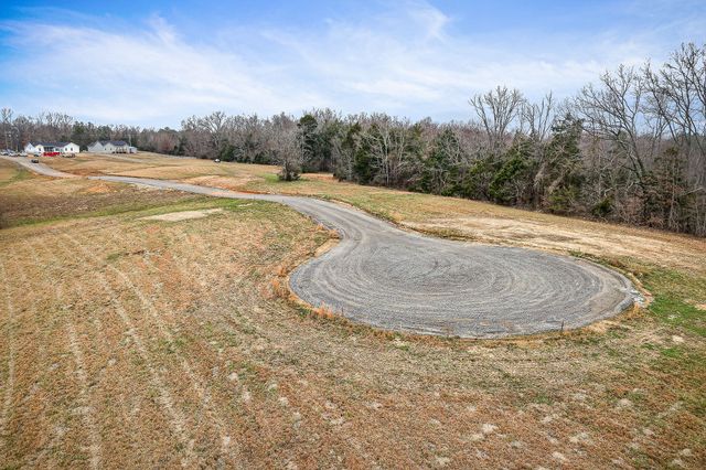 4 Johnson Chapel Rd, Sparta, TN 38583