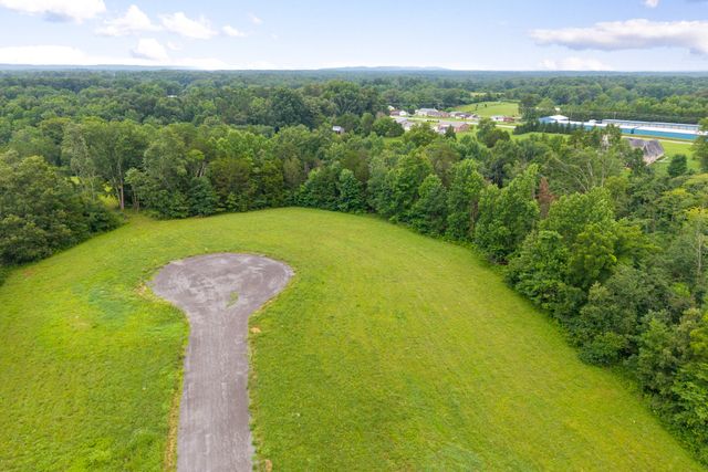 4 Johnson Chapel Rd, Sparta, TN 38583