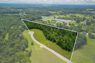 4 Johnson Chapel Rd, Sparta, TN 38583