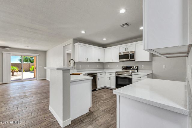 38165 N REYNOSA Drive, San Tan Valley, AZ 85140