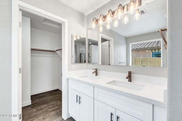 38165 N REYNOSA Drive, San Tan Valley, AZ 85140