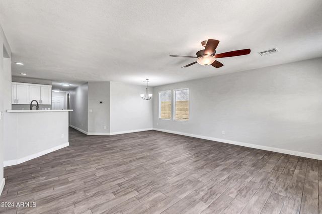 38165 N REYNOSA Drive, San Tan Valley, AZ 85140