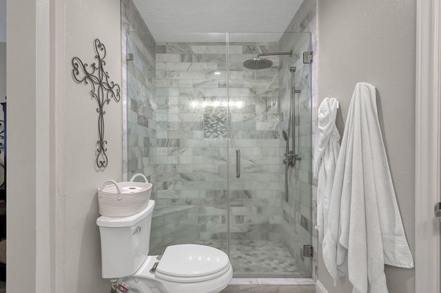 8 Cambridge Circle, Conroe, TX 77304