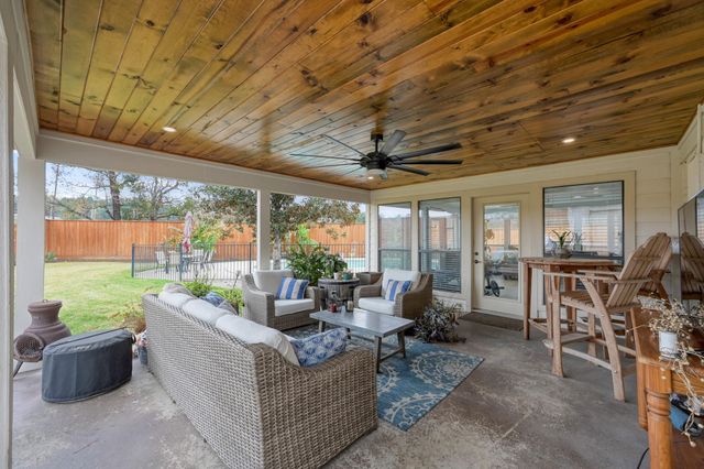 8 Cambridge Circle, Conroe, TX 77304