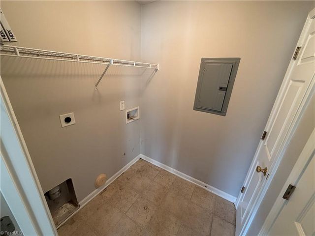 6112 Hedgecock Circle, High Point, NC 27265