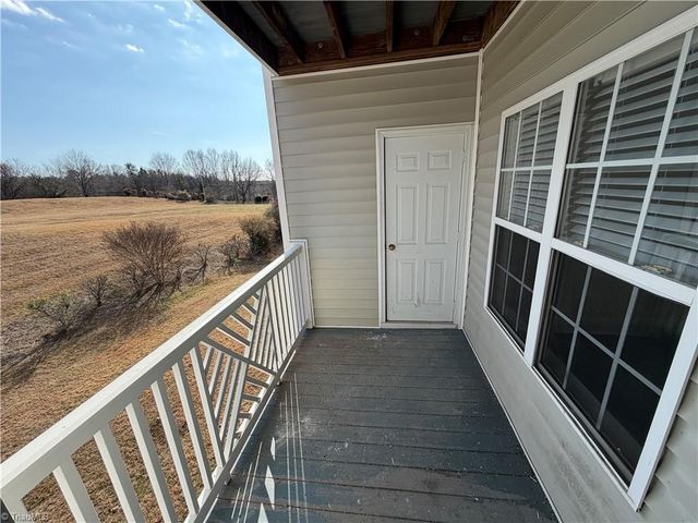 6112 Hedgecock Circle, High Point, NC 27265