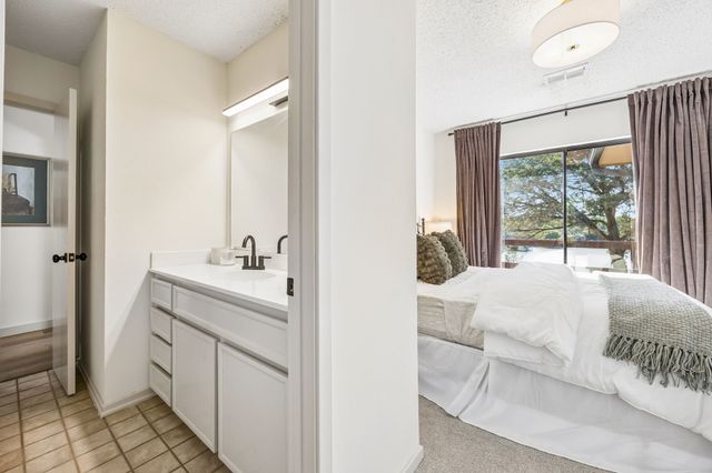 4305 Zuni Court, Granbury, TX 76048