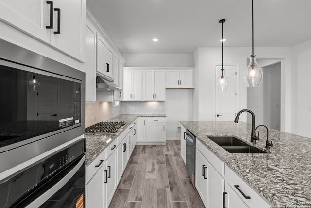 1416 Hallettsville, San Antonio, TX 78253