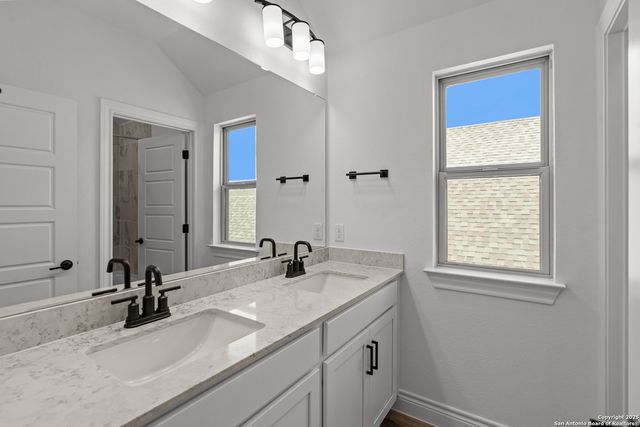 1416 Hallettsville, San Antonio, TX 78253
