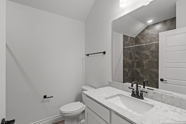 1416 Hallettsville, San Antonio, TX 78253
