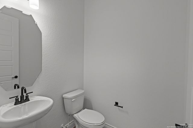 1416 Hallettsville, San Antonio, TX 78253