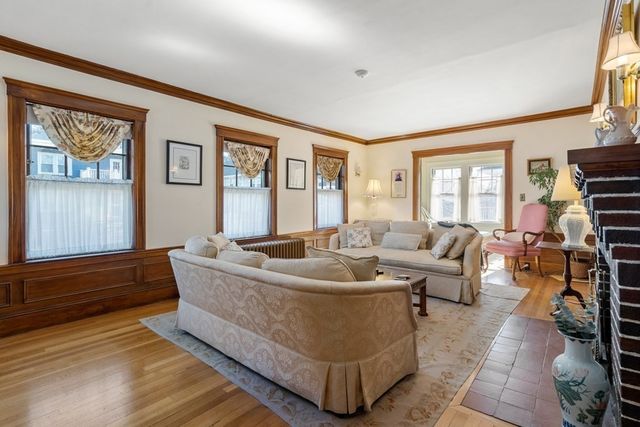 18 Fairfax Rd, Milton, MA 02186