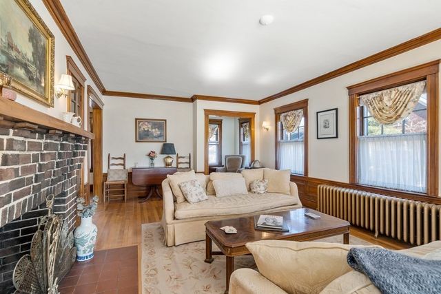 18 Fairfax Rd, Milton, MA 02186