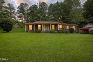 1710 East Shawnee Avenue, Big Stone Gap, VA 24219