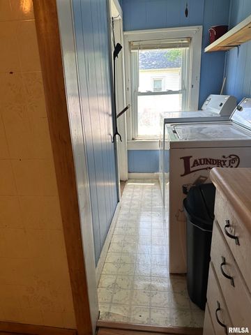 1428 N MAIN Street, Lewistown, IL 61452