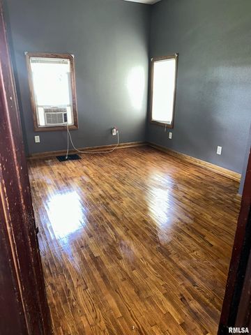 1428 N MAIN Street, Lewistown, IL 61452