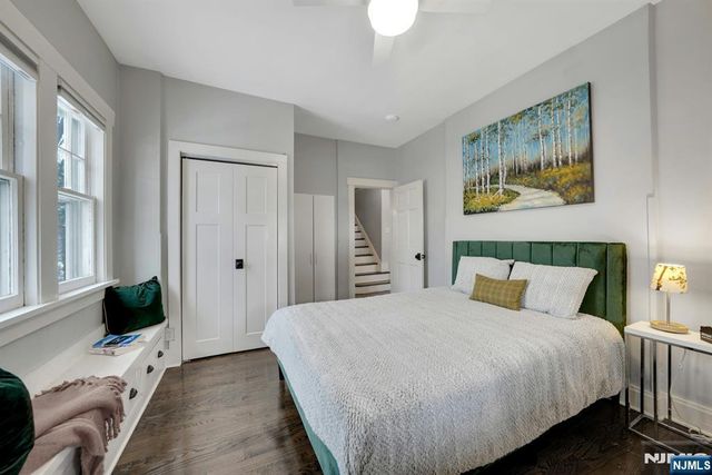 561 Lincoln Avenue, Glen Rock, NJ 07452