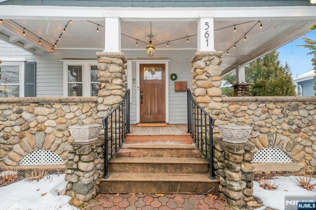 561 Lincoln Avenue, Glen Rock, NJ 07452