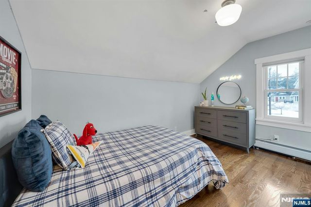 561 Lincoln Avenue, Glen Rock, NJ 07452