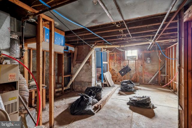 2911 N HOWARD ST, Philadelphia, PA 19133