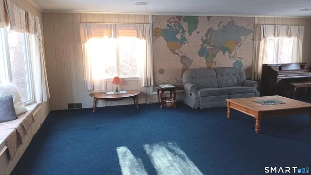 414 Canterbury Road, Brooklyn, CT 06234