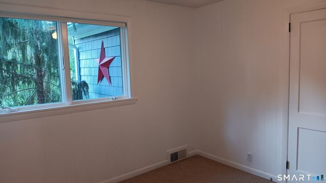 414 Canterbury Road, Brooklyn, CT 06234