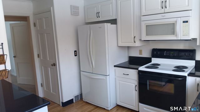 414 Canterbury Road, Brooklyn, CT 06234