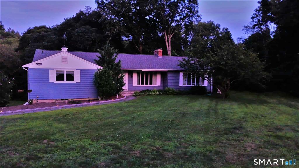 414 Canterbury Road, Brooklyn, CT 06234