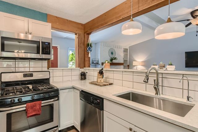9639 Newfoundland CIR, Austin, TX 78758