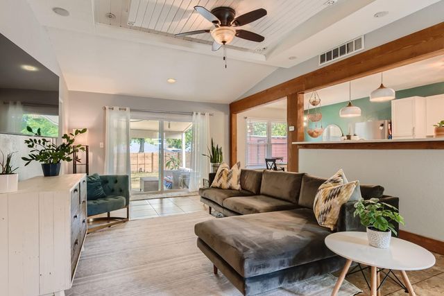 9639 Newfoundland CIR, Austin, TX 78758