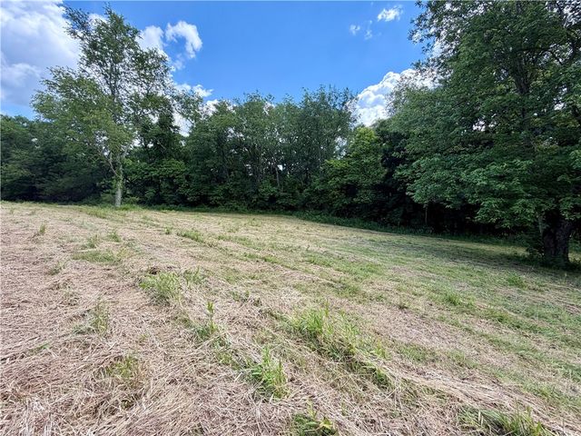 1200 Menk Road, Upper Burrell, PA 15068