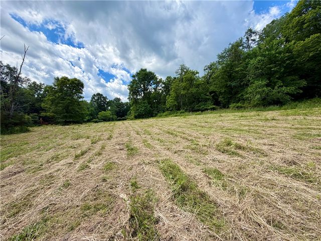1200 Menk Road, Upper Burrell, PA 15068