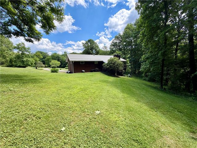 1200 Menk Road, Upper Burrell, PA 15068
