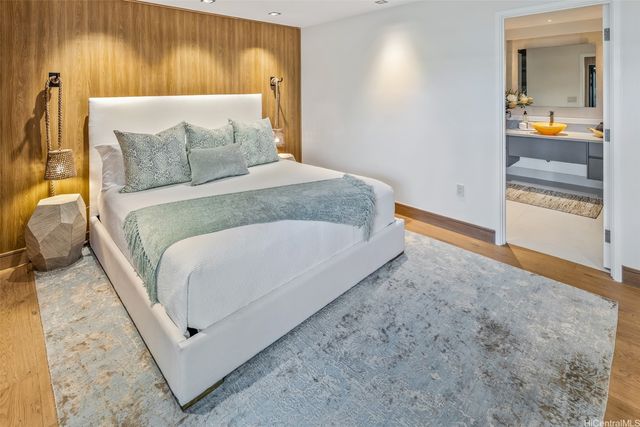 200 S Kalaheo Avenue, Kailua, HI 96734