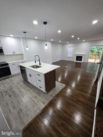 23 GROTTO CT, Germantown, MD 20874