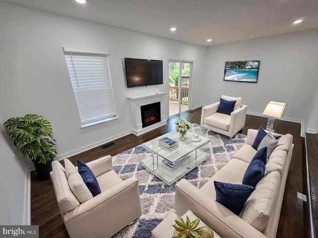 23 GROTTO CT, Germantown, MD 20874