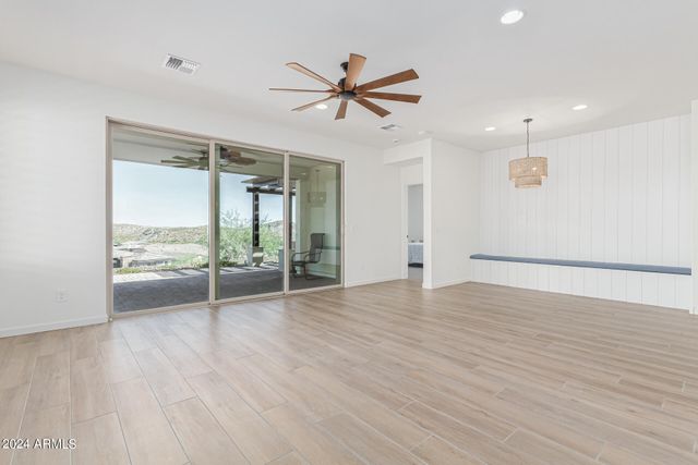 4122 DESERT MOON Drive, Wickenburg, AZ 85390