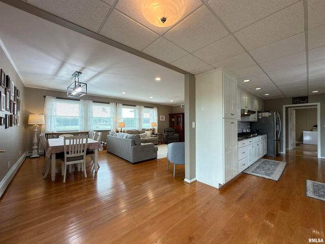 842 State Highway 14, Carmi, IL 62821