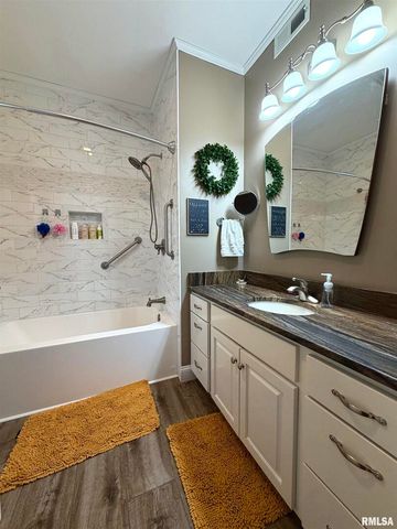 842 State Highway 14, Carmi, IL 62821