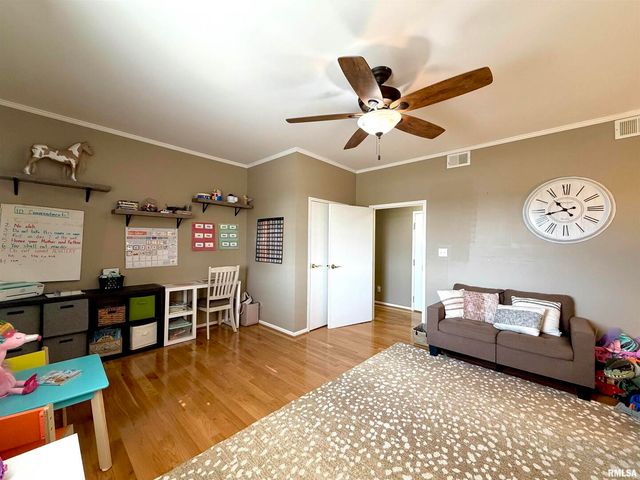 842 State Highway 14, Carmi, IL 62821