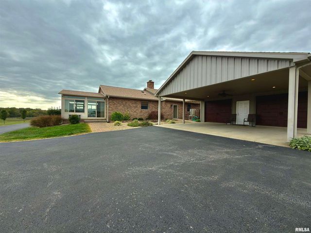 842 State Highway 14, Carmi, IL 62821