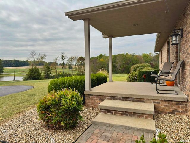 842 State Highway 14, Carmi, IL 62821