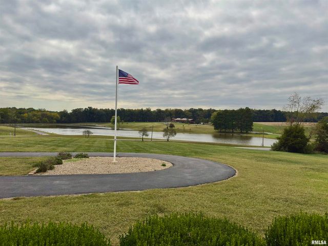 842 State Highway 14, Carmi, IL 62821