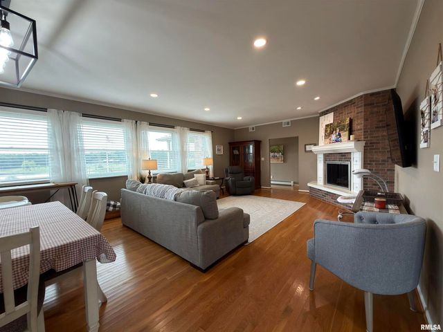 842 State Highway 14, Carmi, IL 62821